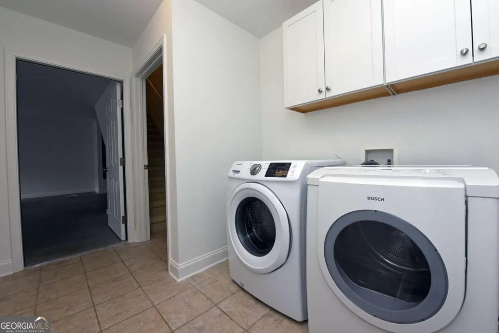2641 Grapevine CIR Cumming, GA 30041