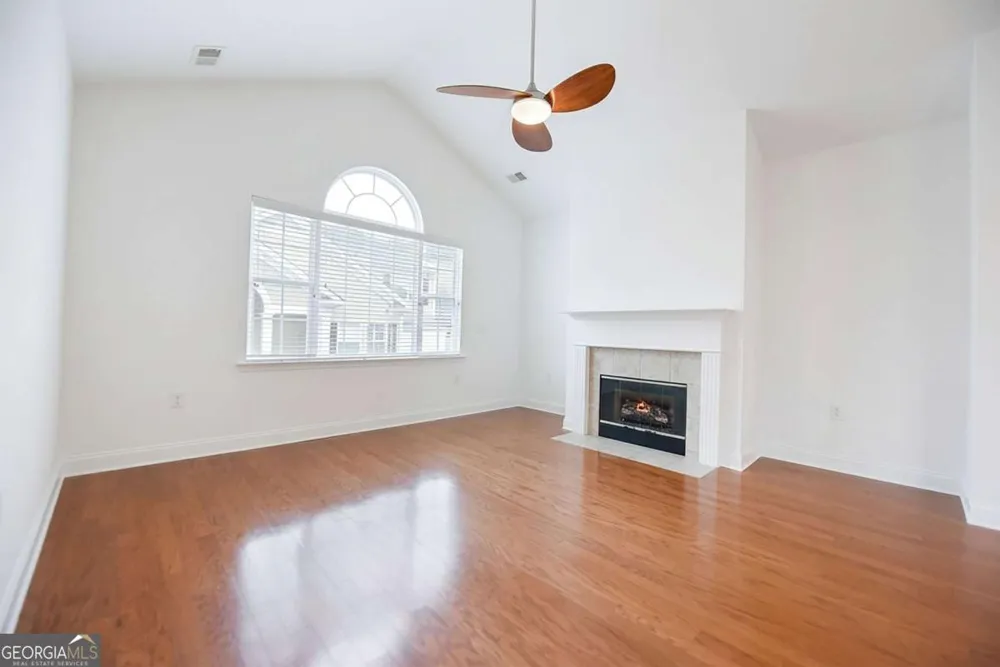 2641 Grapevine CIR Cumming, GA 30041