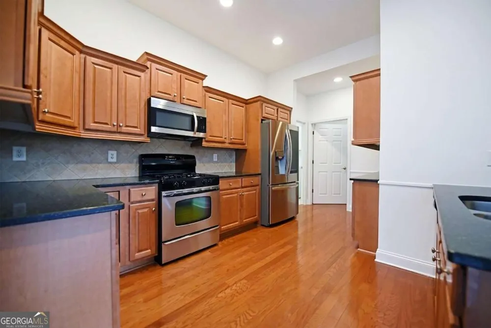 2641 Grapevine CIR Cumming, GA 30041