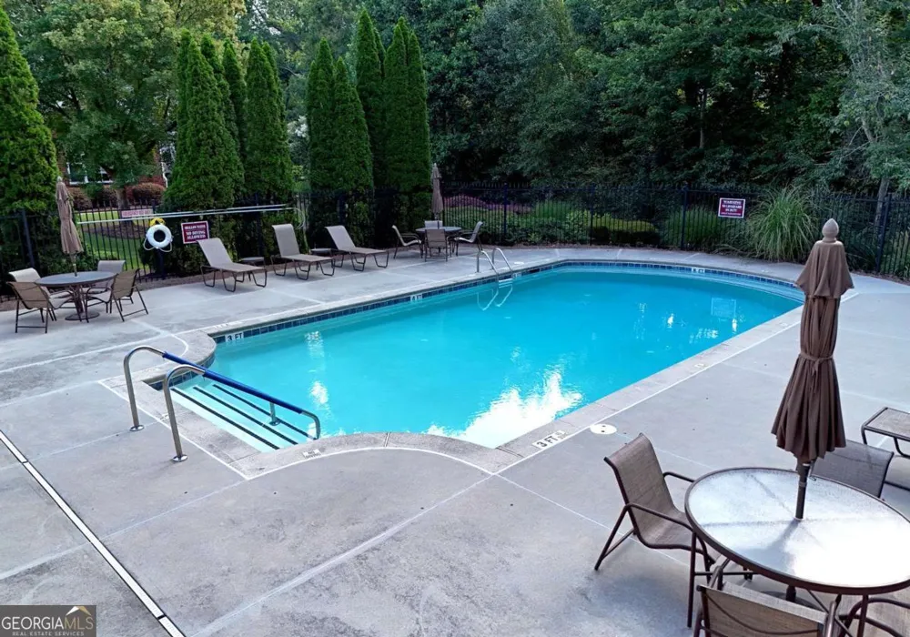 2641 Grapevine CIR Cumming, GA 30041