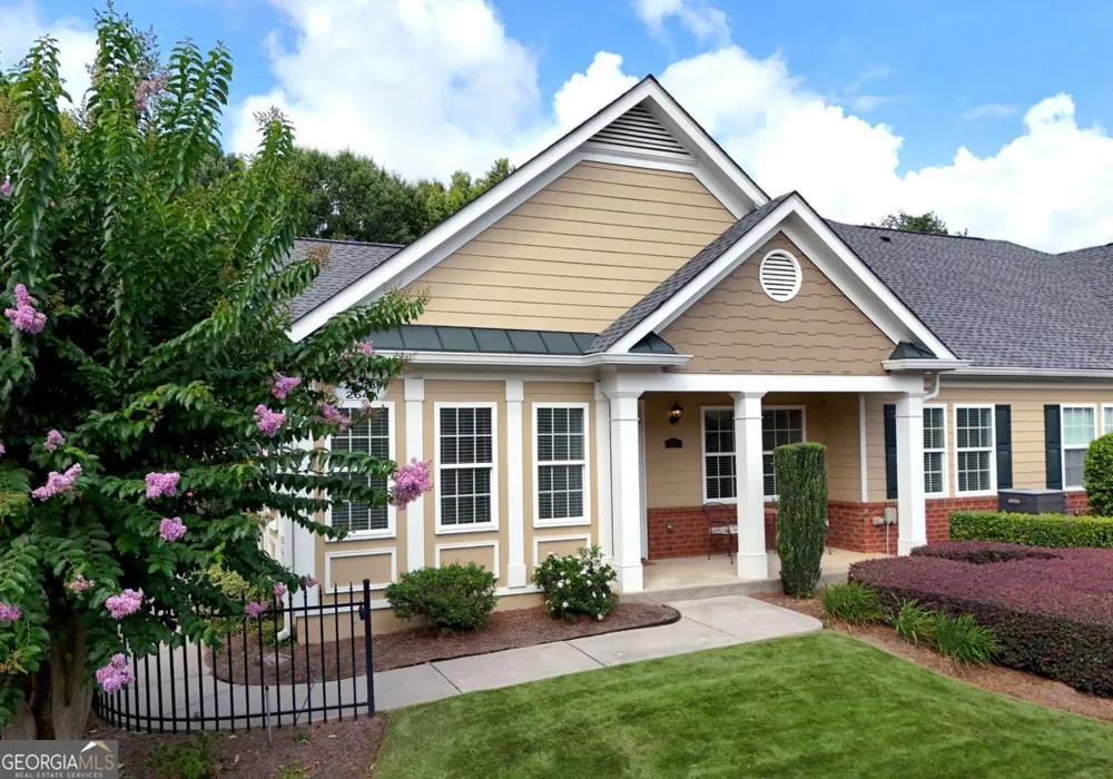 2641 Grapevine CIR Cumming, GA 30041