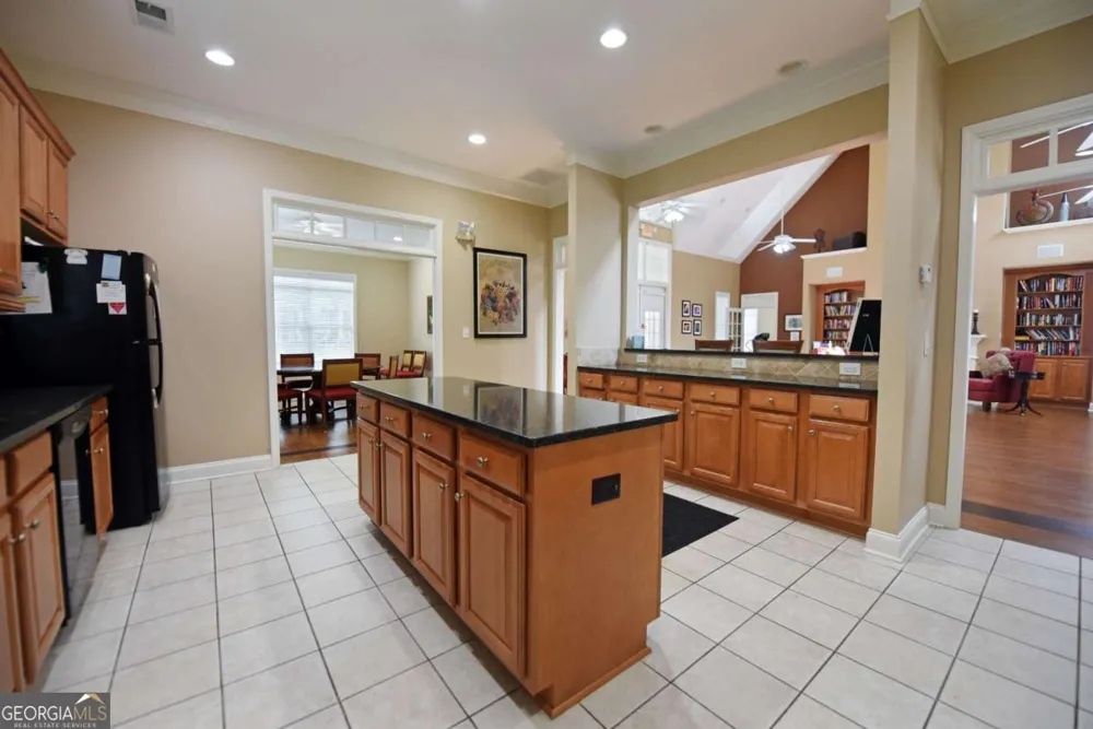 2641 Grapevine CIR Cumming, GA 30041