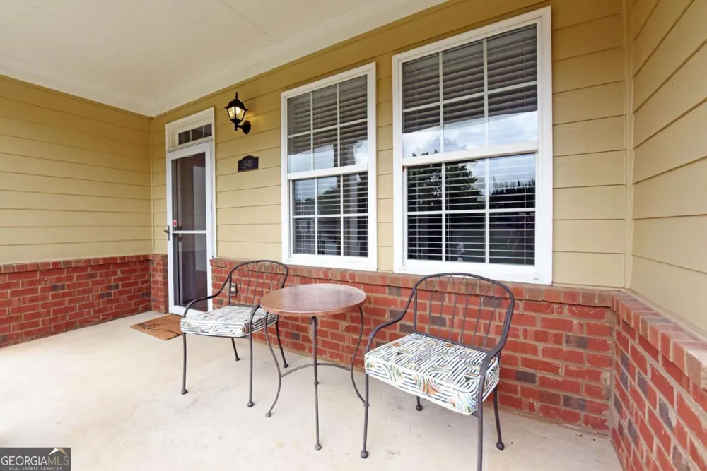 2641 Grapevine CIR Cumming, GA 30041