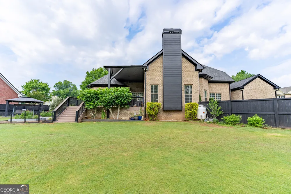 1070 Saint Albans PATH Watkinsville, GA 30677