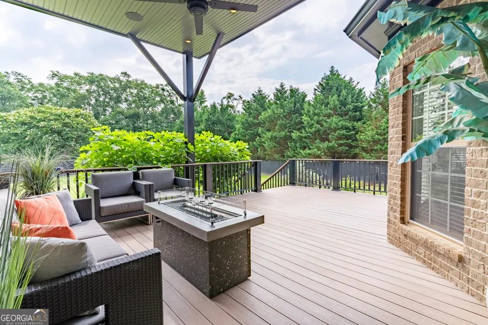 1070 Saint Albans PATH Watkinsville, GA 30677