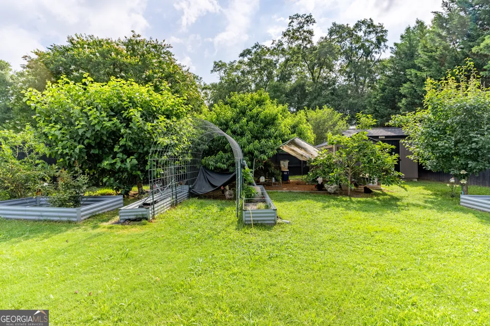 1070 Saint Albans PATH Watkinsville, GA 30677