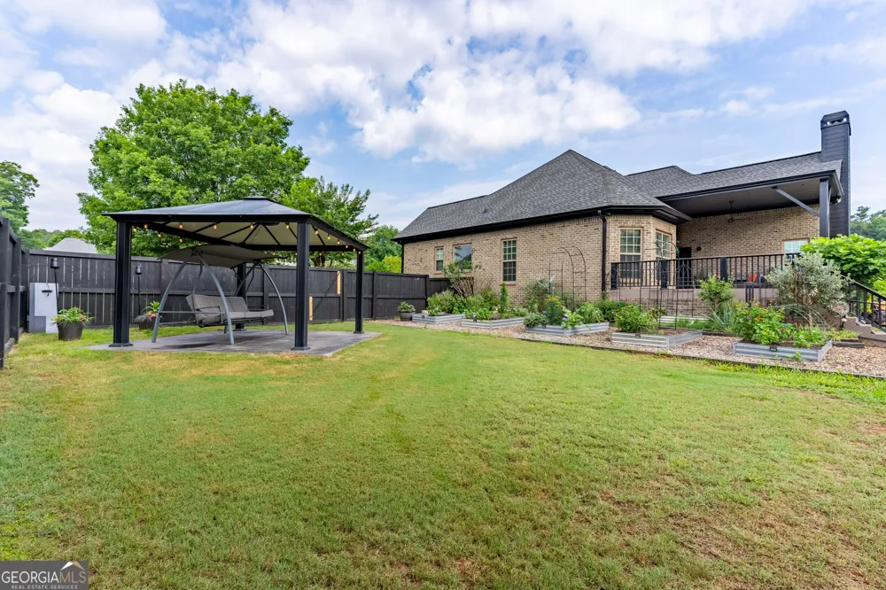 1070 Saint Albans PATH Watkinsville, GA 30677