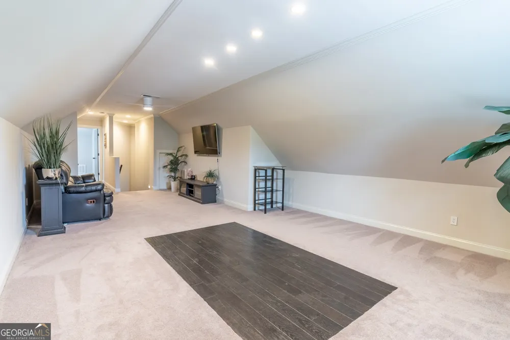 1070 Saint Albans PATH Watkinsville, GA 30677