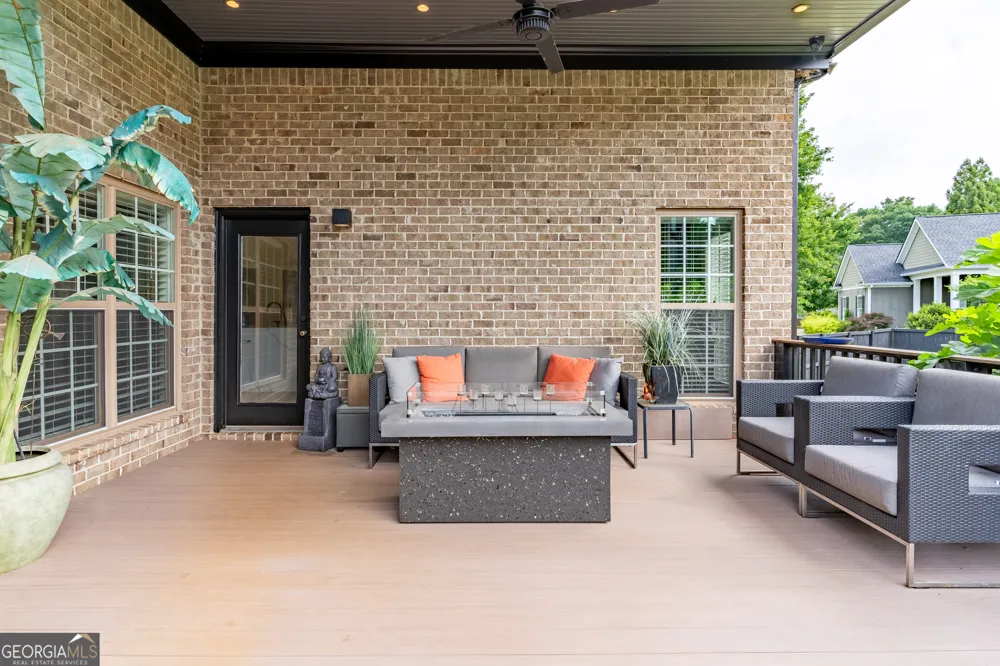 1070 Saint Albans PATH Watkinsville, GA 30677