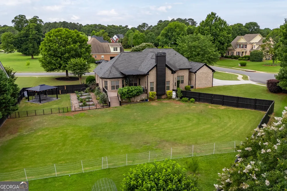 1070 Saint Albans PATH Watkinsville, GA 30677