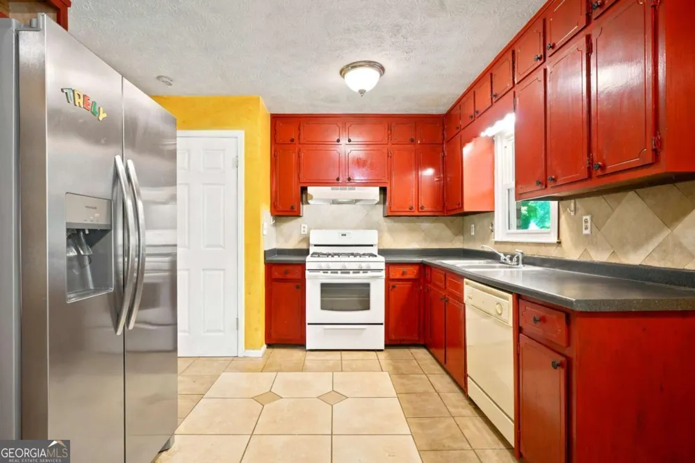 372 Plantation BLVD Lawrenceville, GA 30046