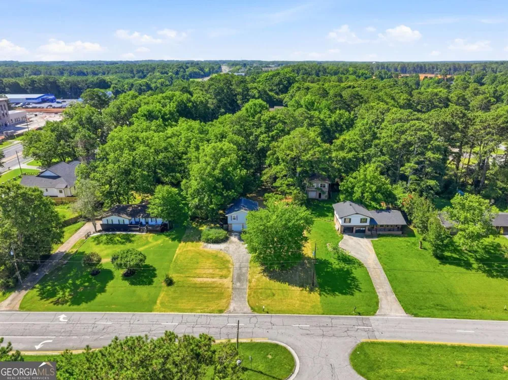 372 Plantation BLVD Lawrenceville, GA 30046
