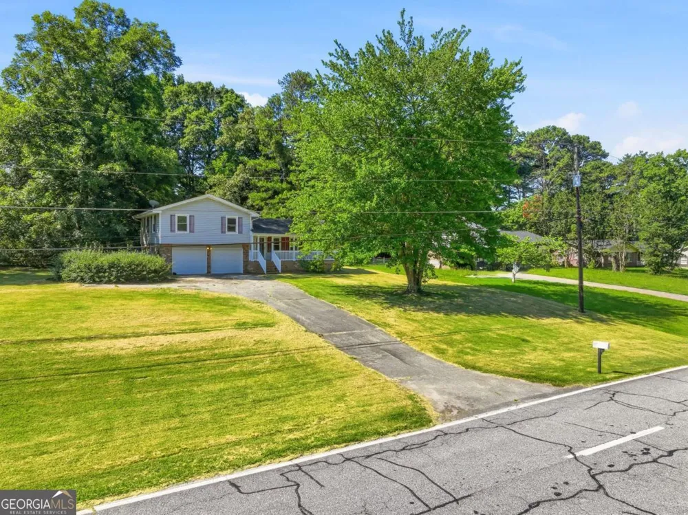 372 Plantation BLVD Lawrenceville, GA 30046