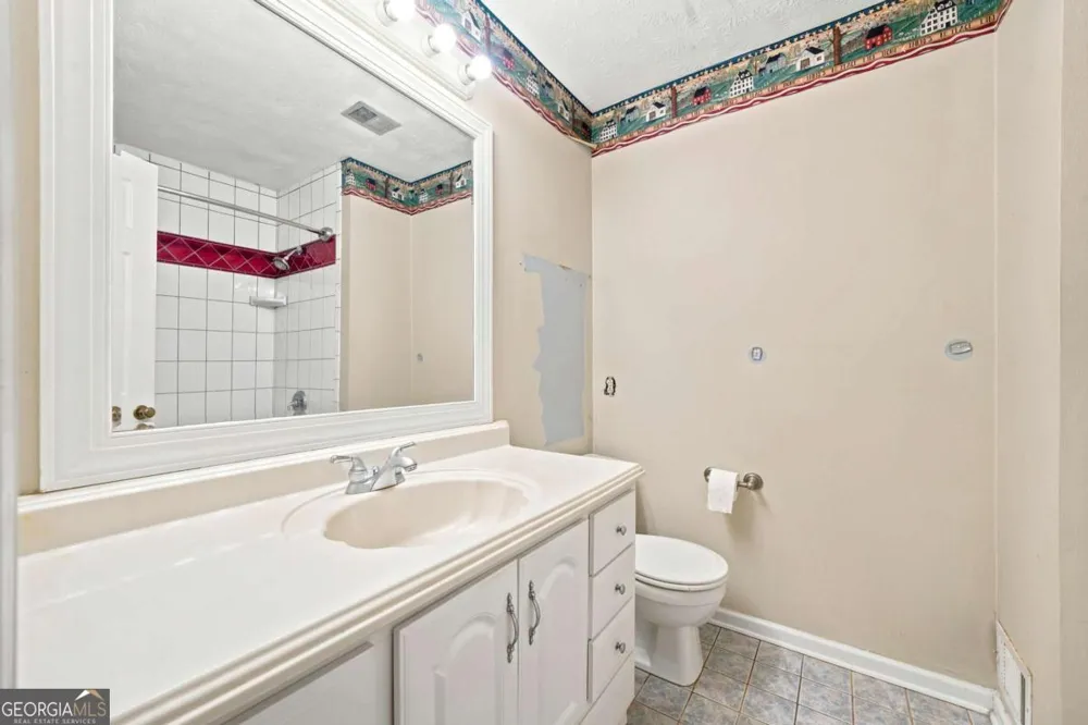 372 Plantation BLVD Lawrenceville, GA 30046