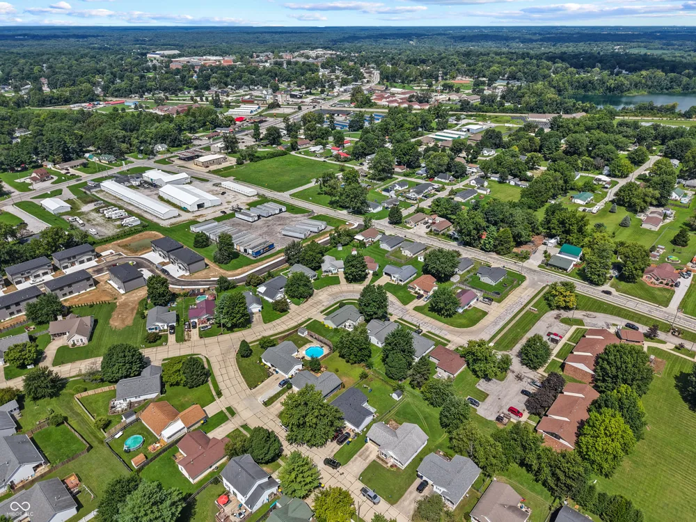 73 Queenswood Court Greencastle, IN 46135