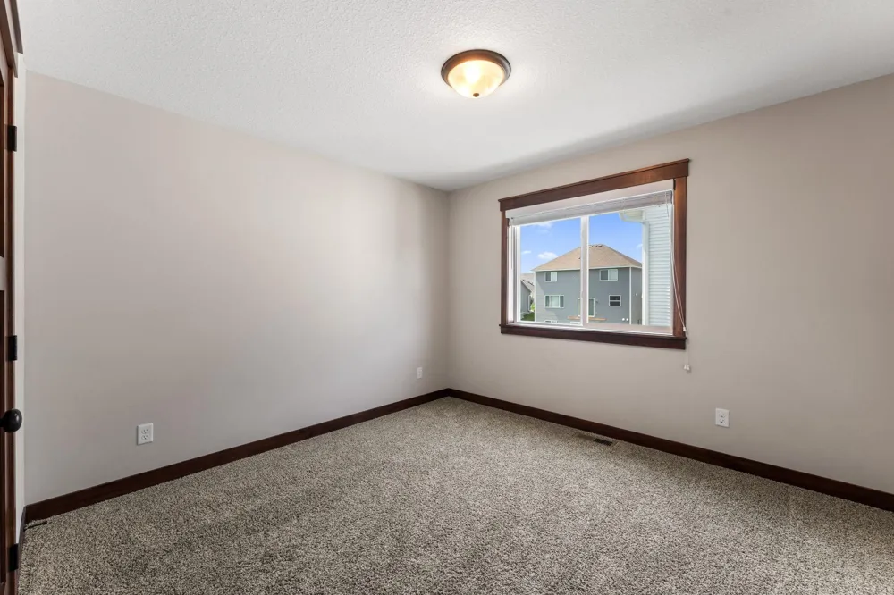 5832 178th Street W Lakeville, MN 55044