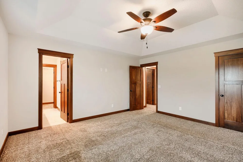 5832 178th Street W Lakeville, MN 55044
