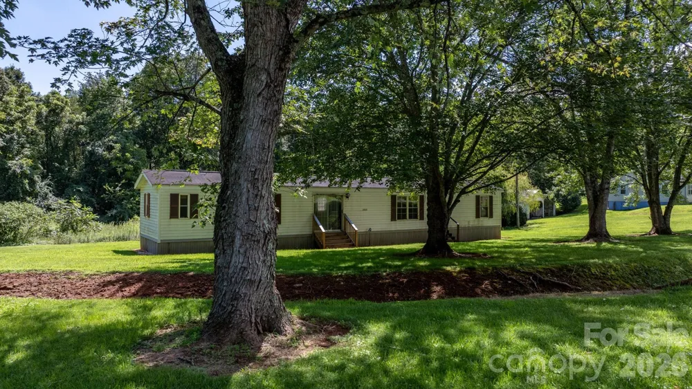 2660 Barrier Loop Morganton, NC 28655