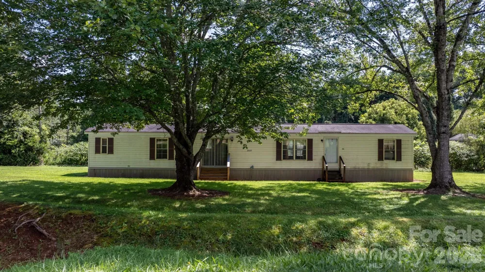 2660 Barrier Loop Morganton, NC 28655