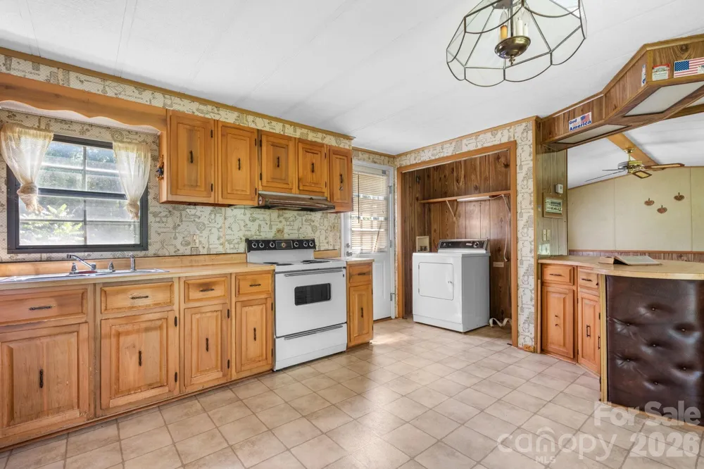 2660 Barrier Loop Morganton, NC 28655