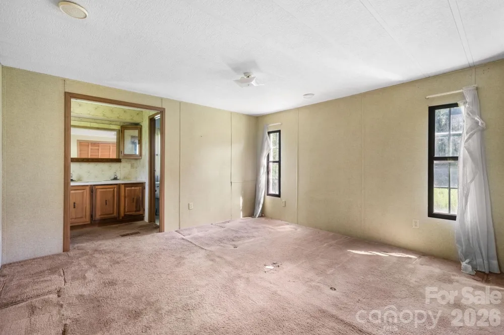 2660 Barrier Loop Morganton, NC 28655