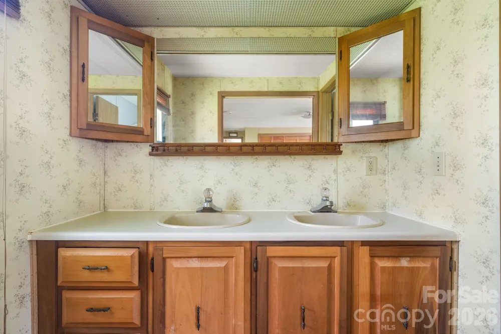 2660 Barrier Loop Morganton, NC 28655