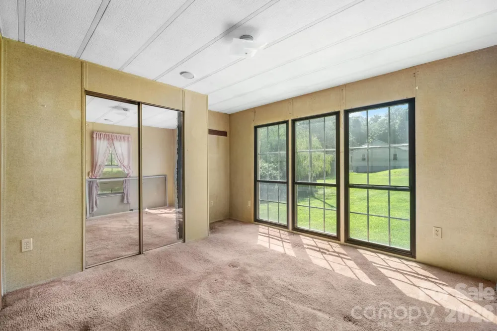 2660 Barrier Loop Morganton, NC 28655