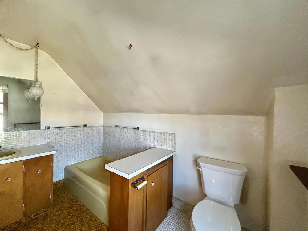 214 6th Street NW Valley City, ND 58072