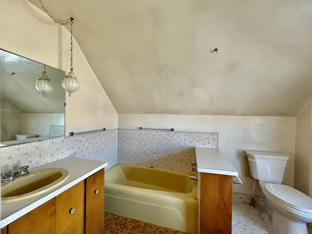 214 6th Street NW Valley City, ND 58072