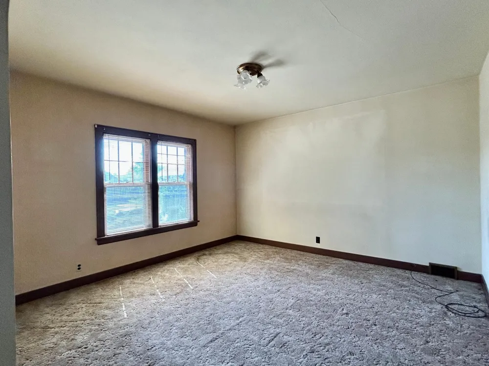 214 6th Street NW Valley City, ND 58072