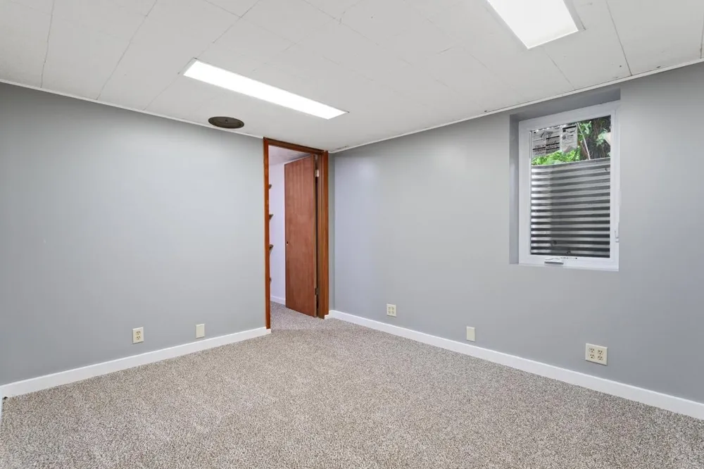 5725 Northport Drive Brooklyn Center, MN 55429
