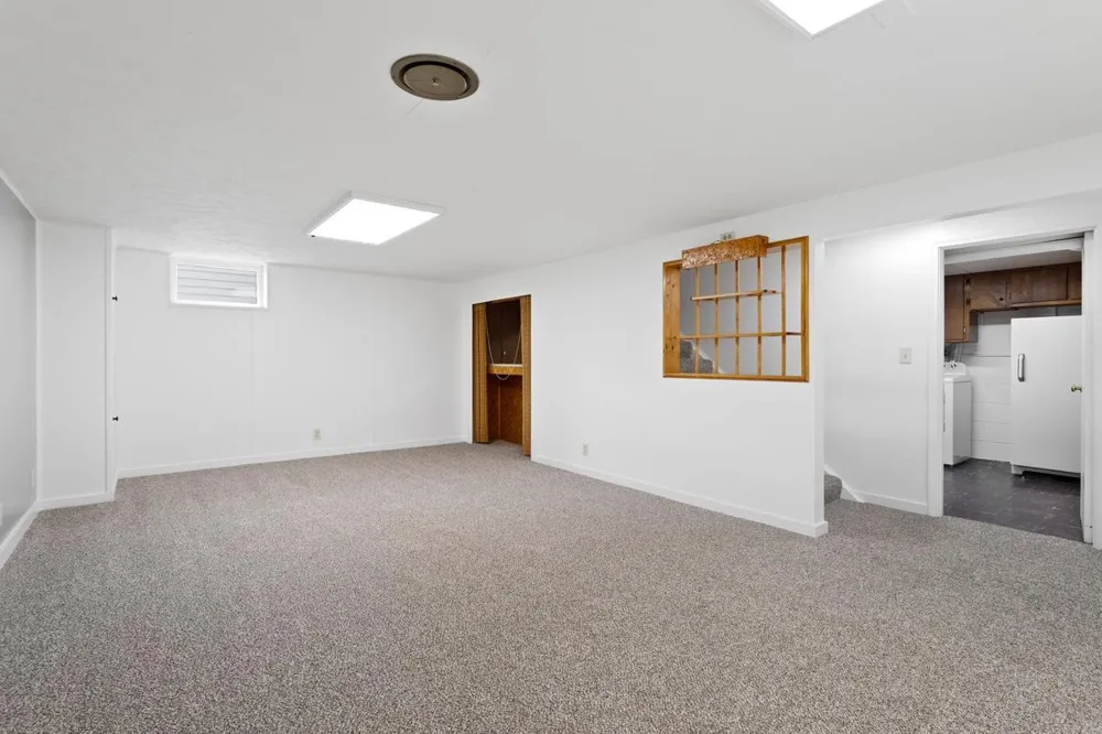 5725 Northport Drive Brooklyn Center, MN 55429