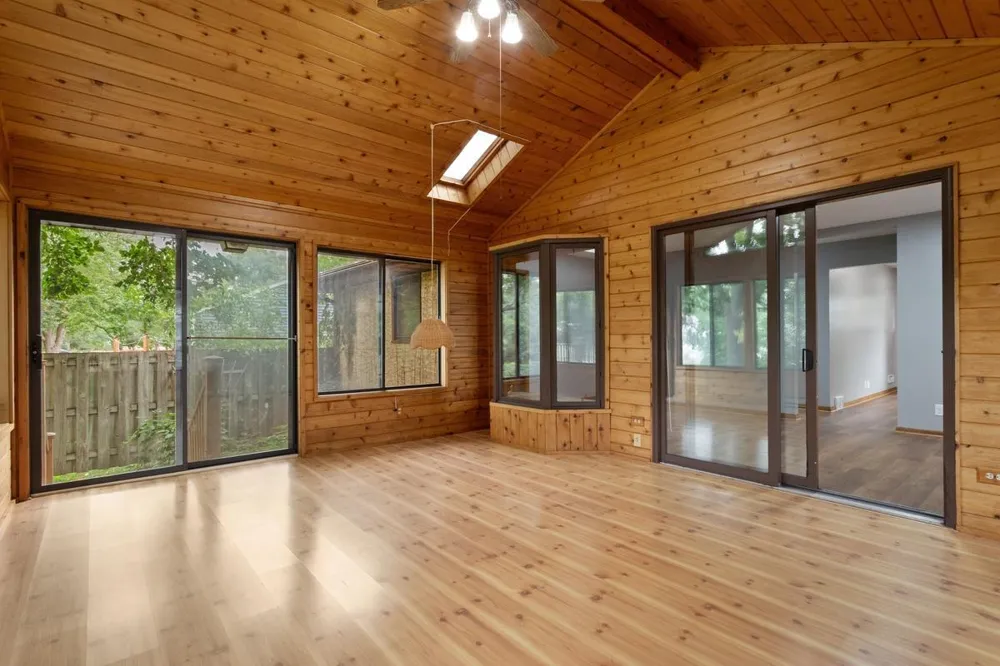 5725 Northport Drive Brooklyn Center, MN 55429