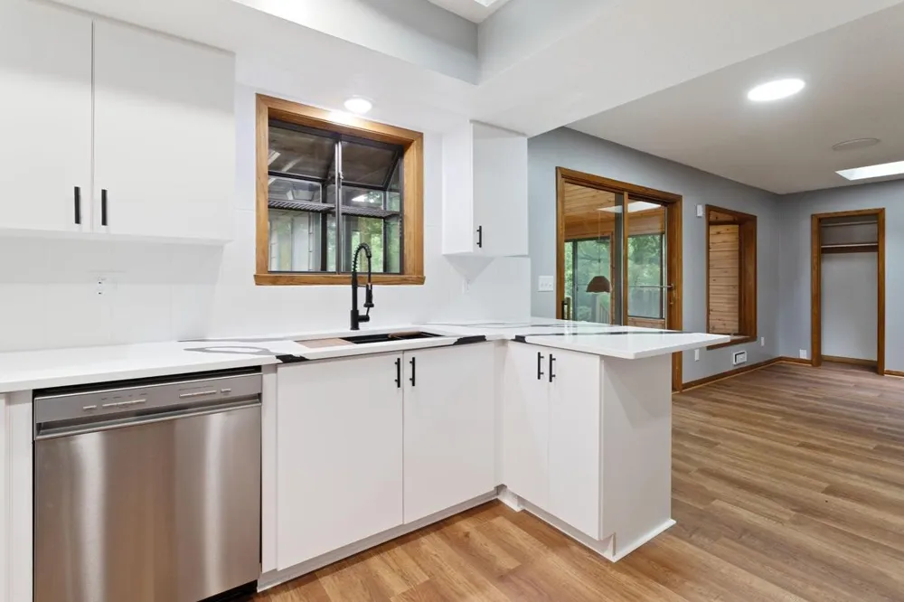 5725 Northport Drive Brooklyn Center, MN 55429
