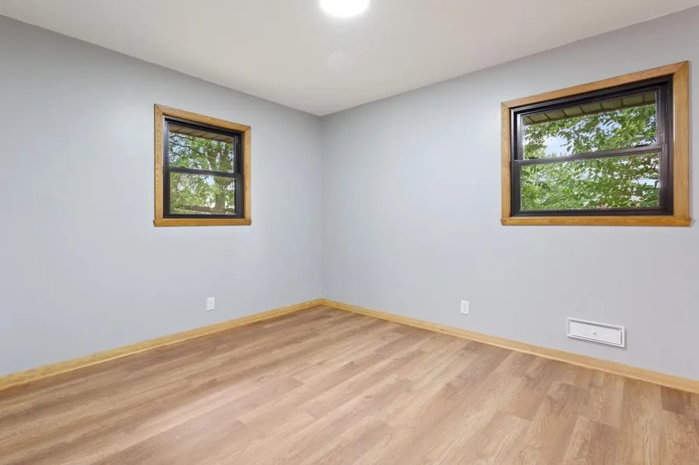 5725 Northport Drive Brooklyn Center, MN 55429
