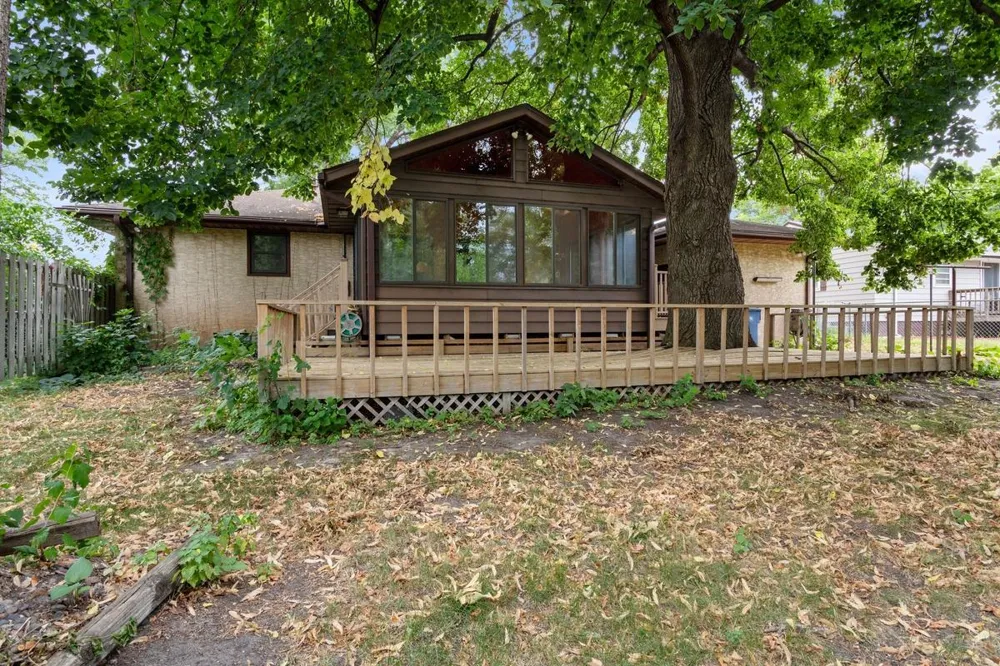 5725 Northport Drive Brooklyn Center, MN 55429