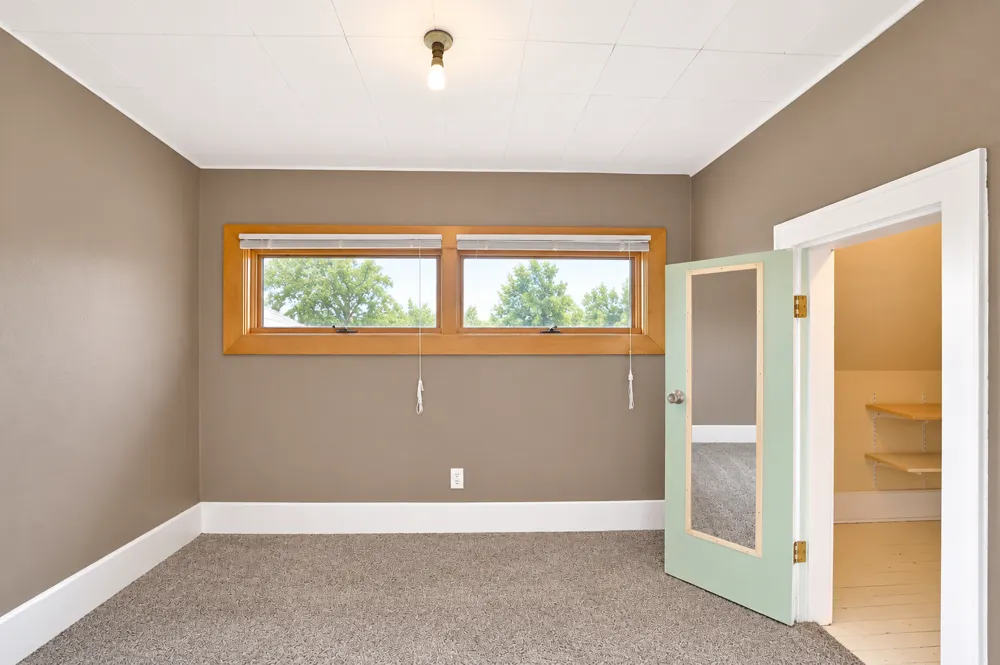 601 Summit Avenue NE Staples, MN 56479