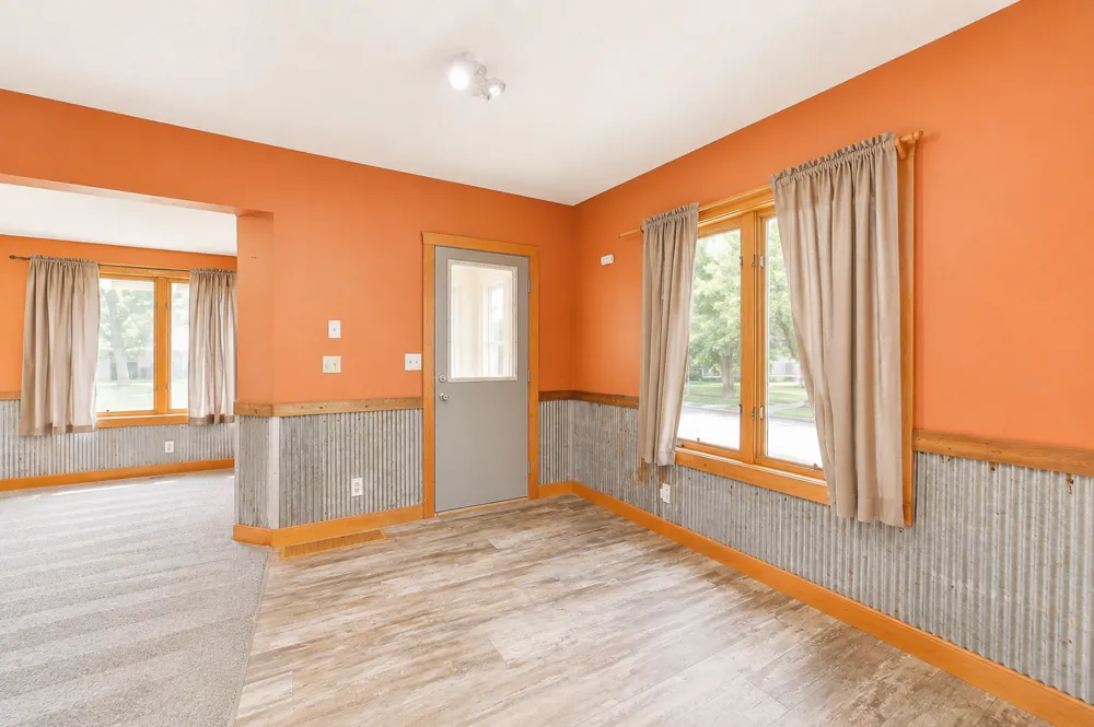 601 Summit Avenue NE Staples, MN 56479