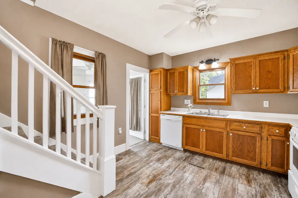 601 Summit Avenue NE Staples, MN 56479