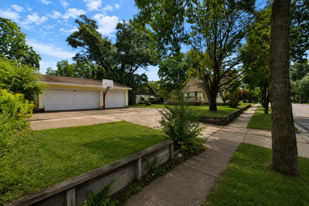 601 Summit Avenue NE Staples, MN 56479