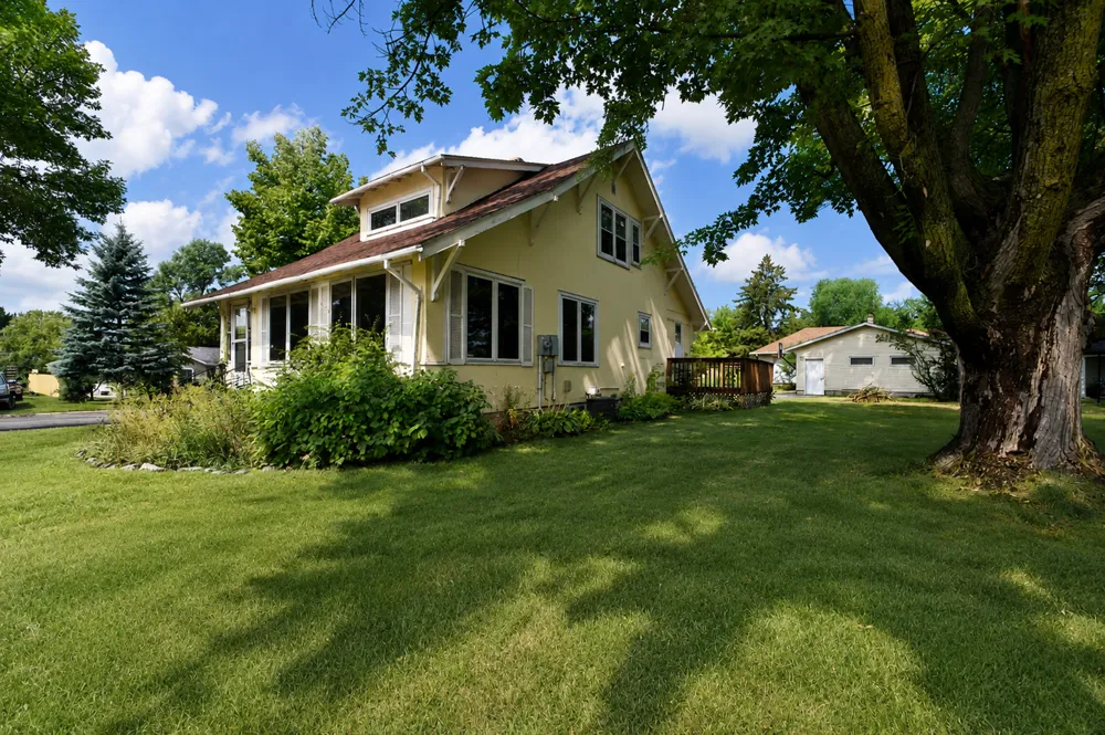 601 Summit Avenue NE Staples, MN 56479