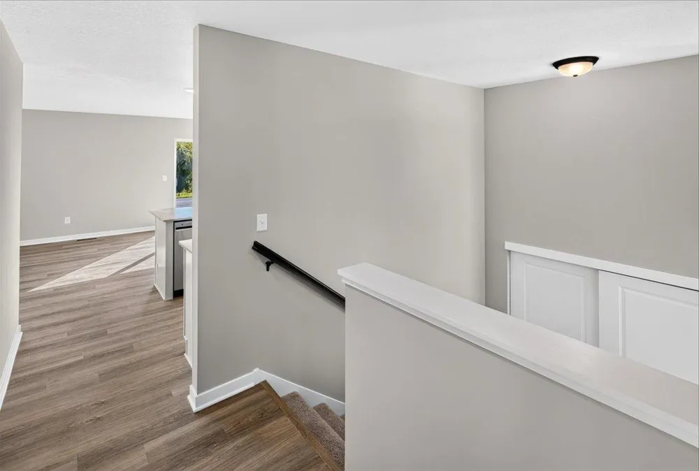 25882 Emerson Court Wyoming, MN 55092
