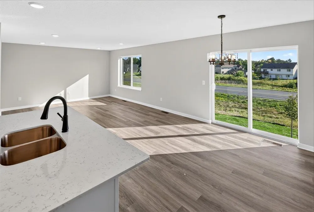 25882 Emerson Court Wyoming, MN 55092