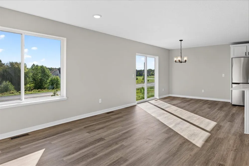 25882 Emerson Court Wyoming, MN 55092