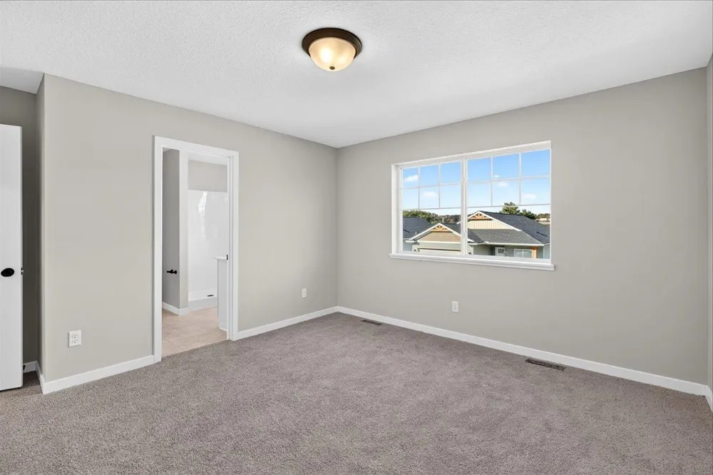 25882 Emerson Court Wyoming, MN 55092