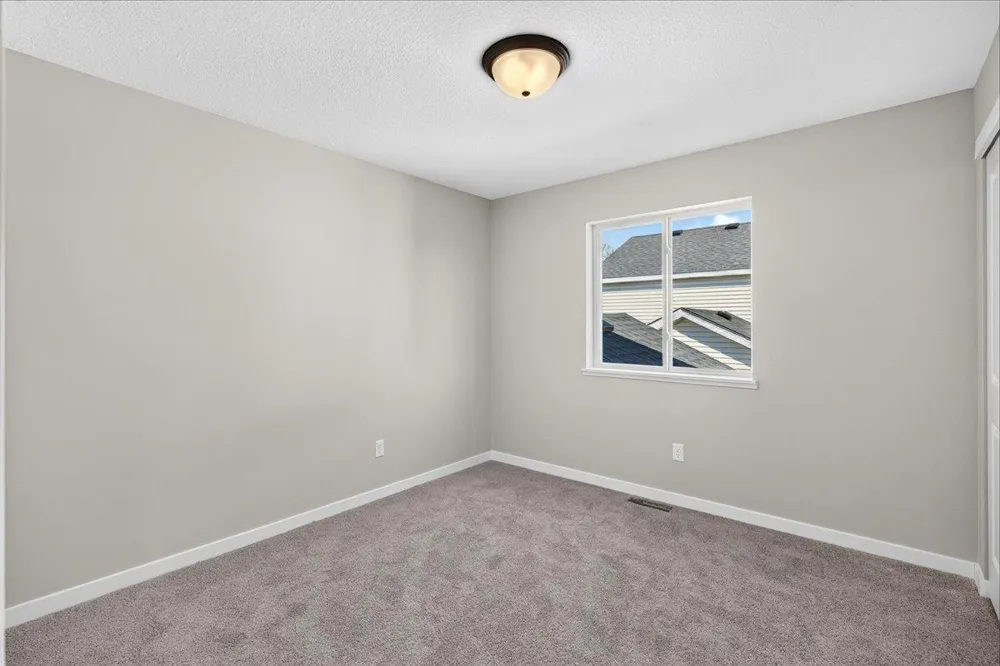 25882 Emerson Court Wyoming, MN 55092