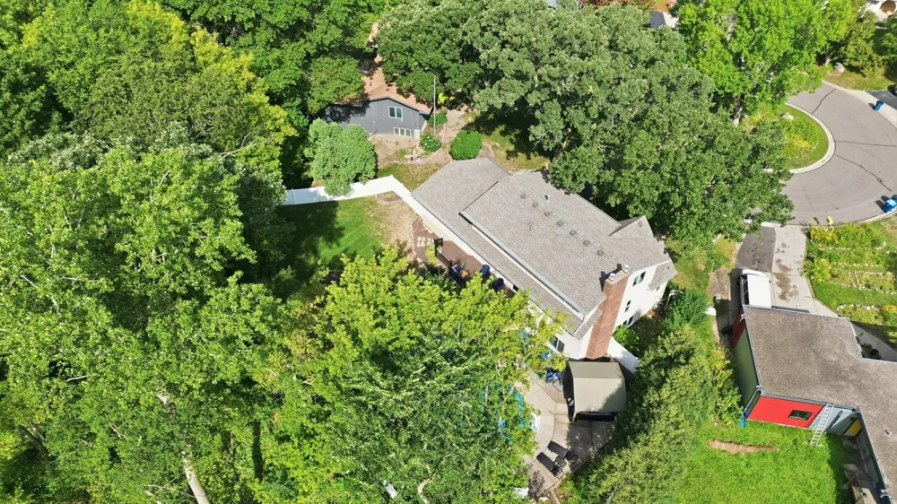 2917 Sequoia Court Burnsville, MN 55337