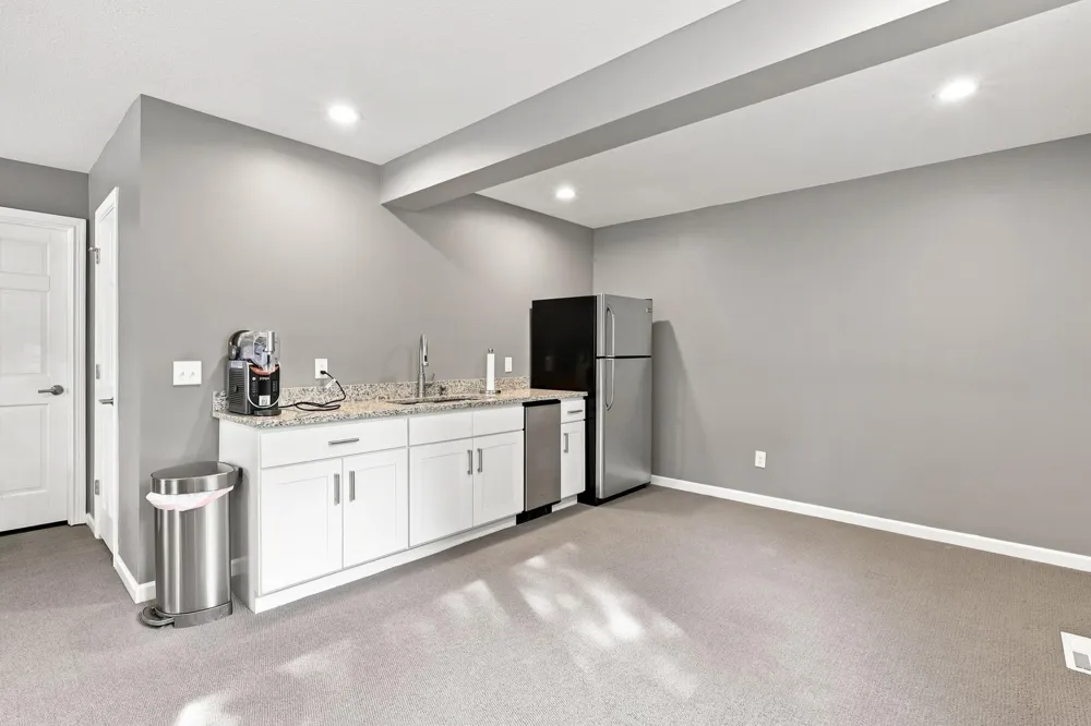 2917 Sequoia Court Burnsville, MN 55337