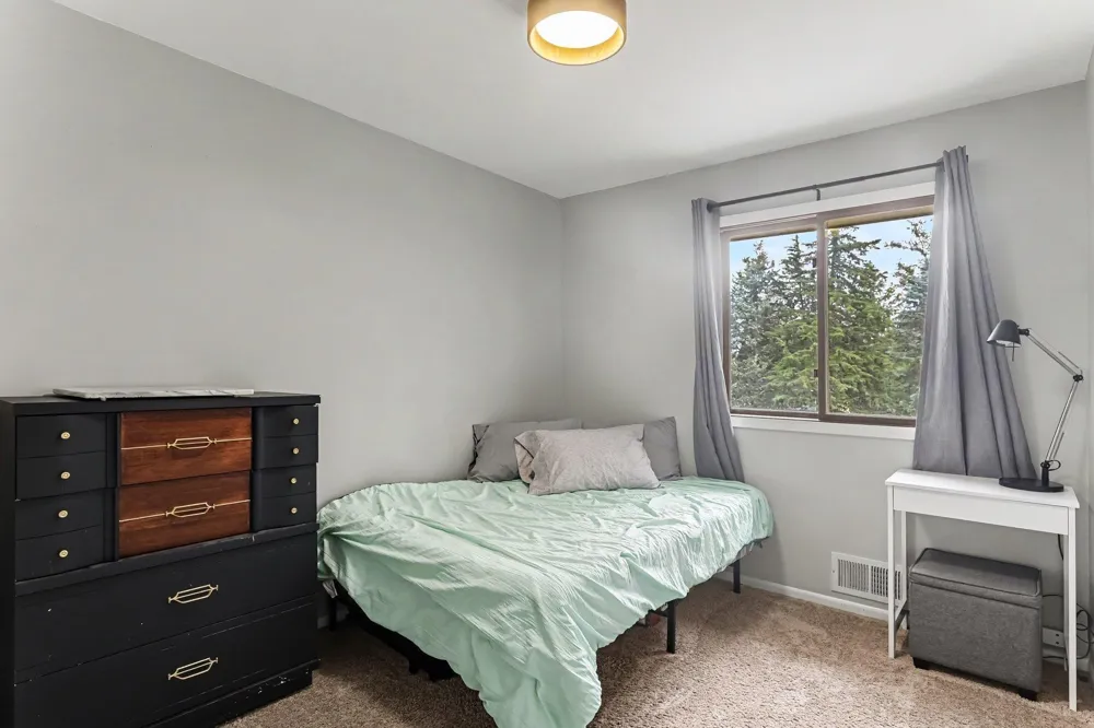 12350 Gladiola Street NW Coon Rapids, MN 55433