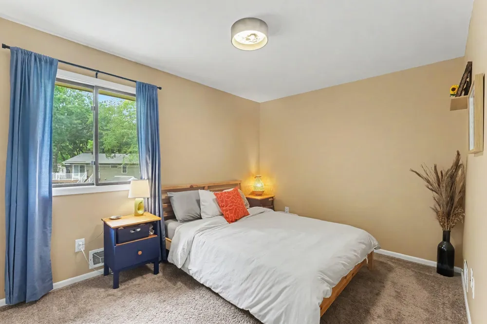12350 Gladiola Street NW Coon Rapids, MN 55433